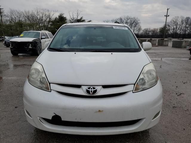 2009 Toyota Sienna XLE