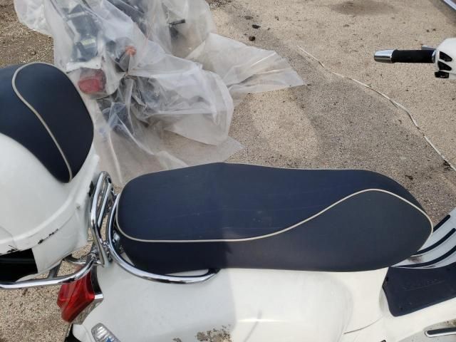 2019 Vespa GTS300