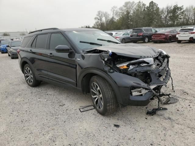 2022 Ford Explorer ST-Line