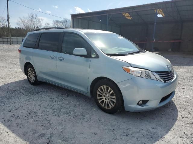 2016 Toyota Sienna XLE