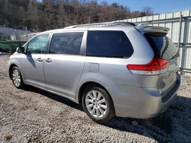 2012 Toyota Sienna XLE