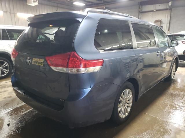 2013 Toyota Sienna XLE