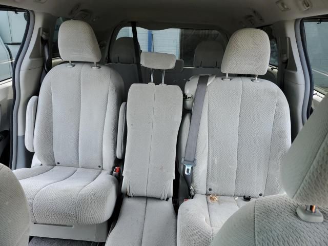 2011 Toyota Sienna LE