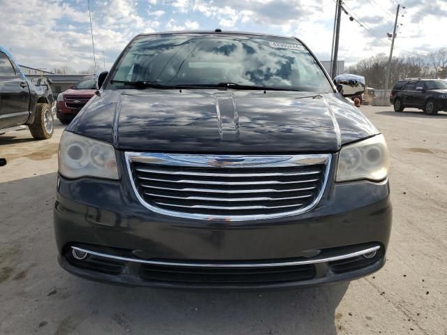 2011 Chrysler Town & Country Limited