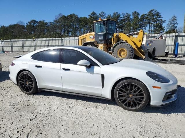 2017 Porsche Panamera 4S