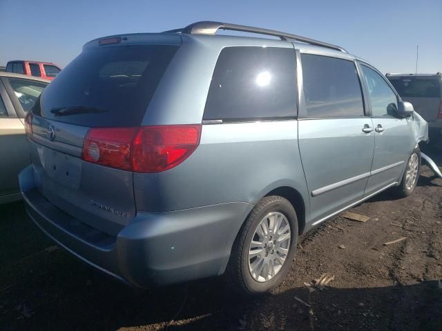 2009 Toyota Sienna XLE