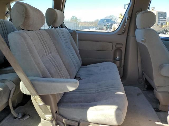 2000 Toyota Sienna CE