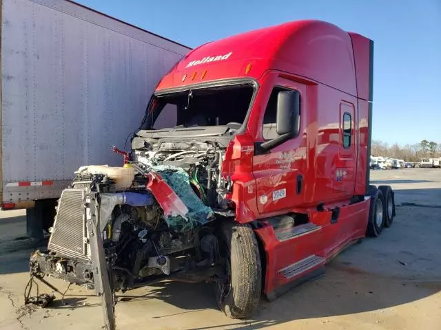 2022 Freightliner Cascadia 126