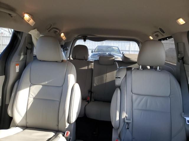 2015 Toyota Sienna XLE