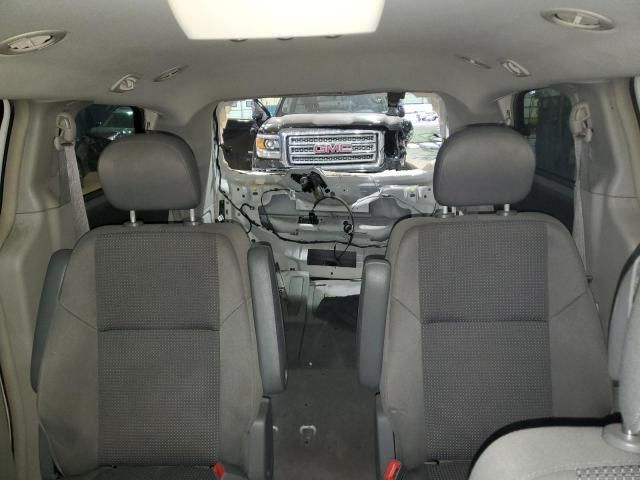 2011 Volkswagen Routan S