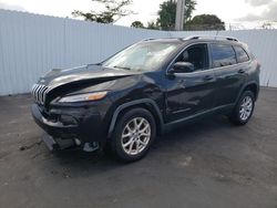 Salvage SUVs for sale at auction: 2017 Jeep Cherokee Latitude