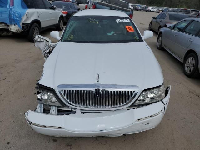 2009 Lincoln Town Car Signature Limited