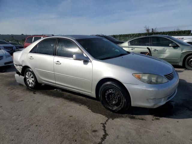 2005 Toyota Camry LE