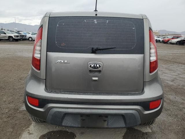 2013 KIA Soul +