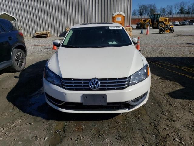 2013 Volkswagen Passat SE