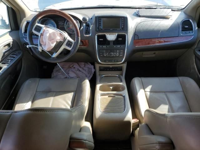 2014 Chrysler Town & Country Limited