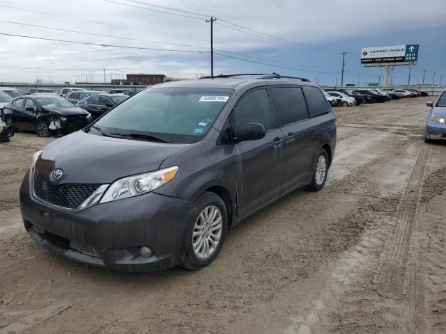 2011 Toyota Sienna XLE