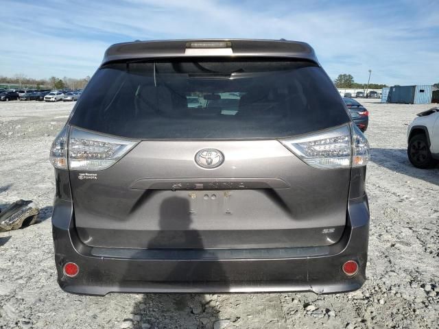 2013 Toyota Sienna Sport