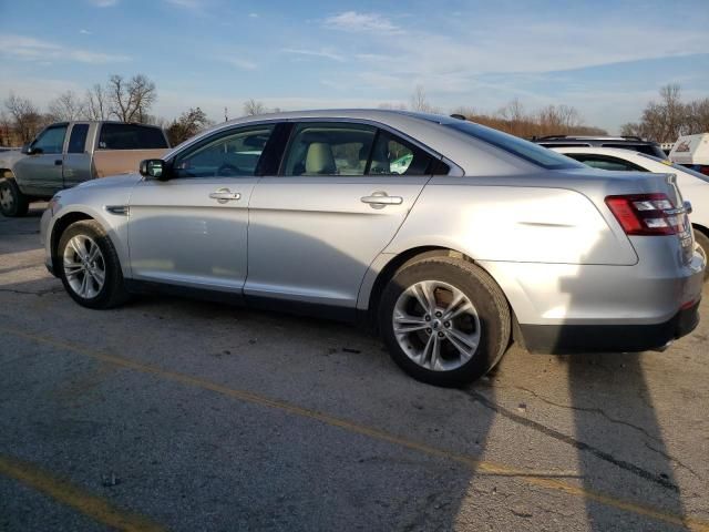 2015 Ford Taurus SE