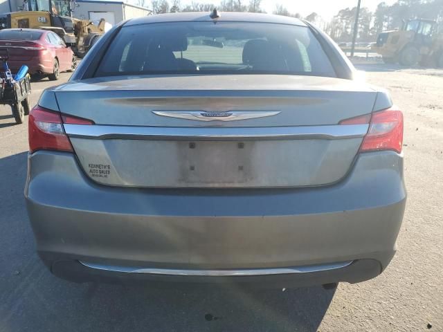 2013 Chrysler 200 Touring