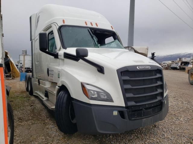 2023 Freightliner Cascadia 126