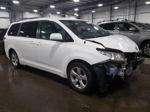 2013 Toyota Sienna LE