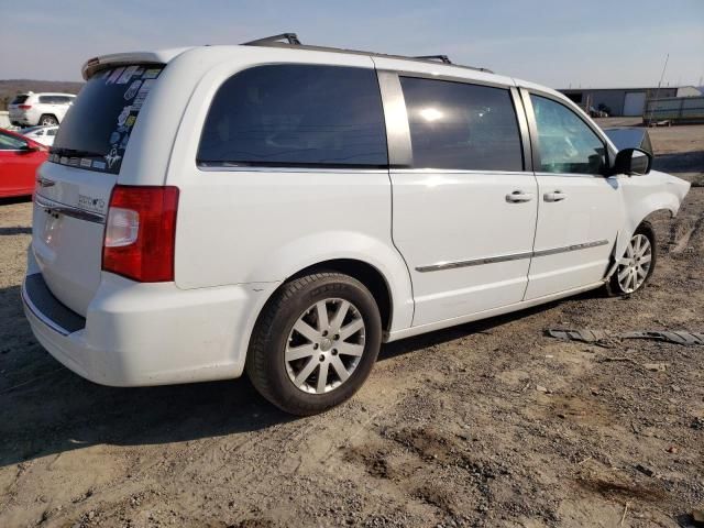 2016 Chrysler Town & Country Touring