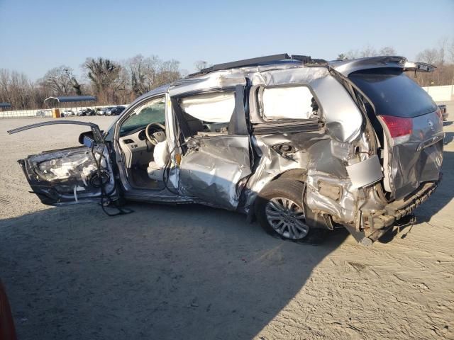 2013 Toyota Sienna XLE