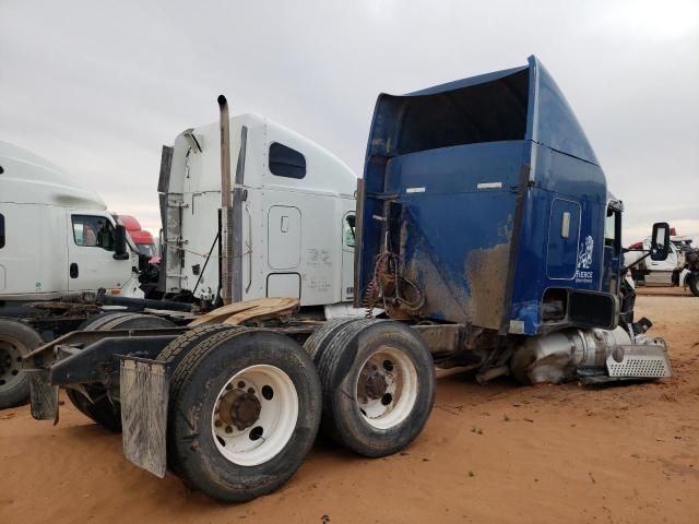 2004 Kenworth Construction T600