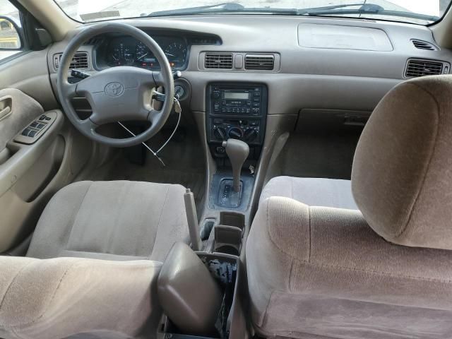 1999 Toyota Camry LE