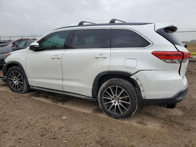 2018 Toyota Highlander SE