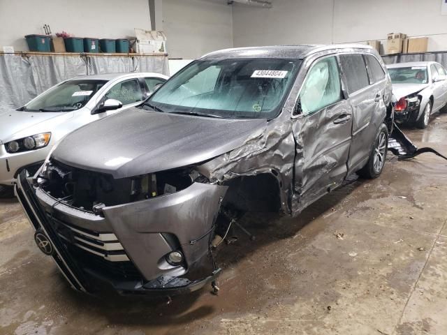 2018 Toyota Highlander SE