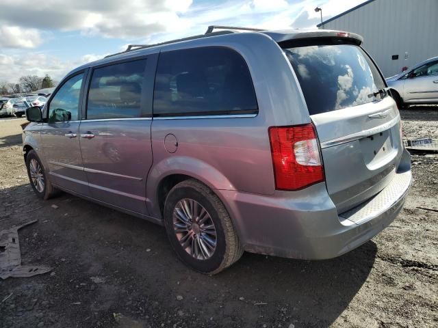 2013 Chrysler Town & Country Touring L