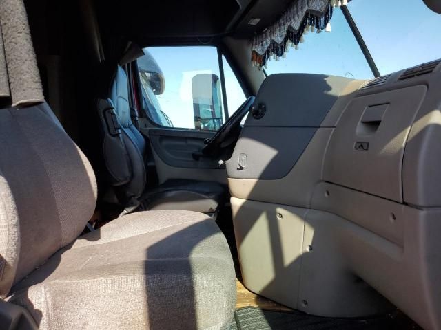 2017 Freightliner Cascadia 125