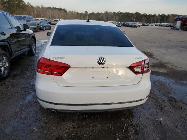 2013 Volkswagen Passat SEL