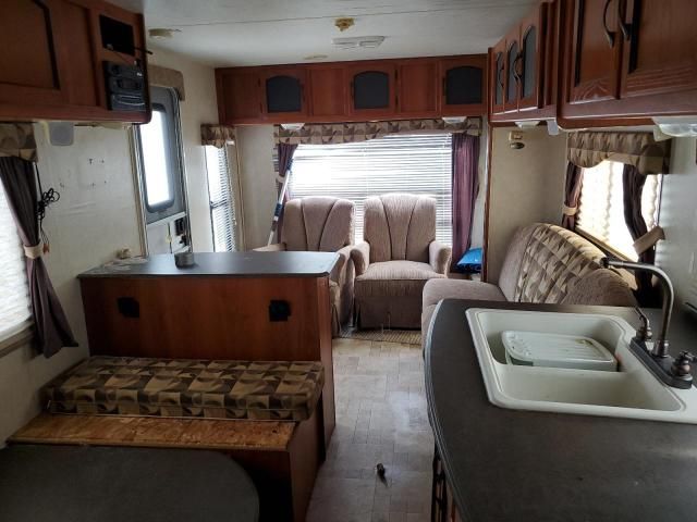 2010 Coachmen Trailer