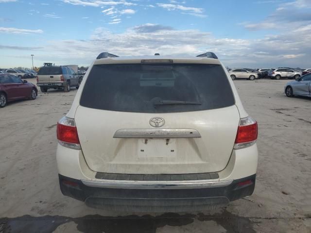 2013 Toyota Highlander Base