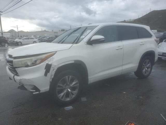 2015 Toyota Highlander LE