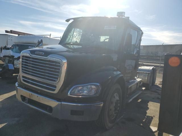 2007 Freightliner M2 112 Medium Duty