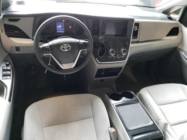 2015 Toyota Sienna LE