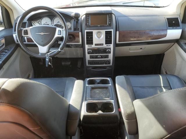 2010 Chrysler Town & Country Touring Plus