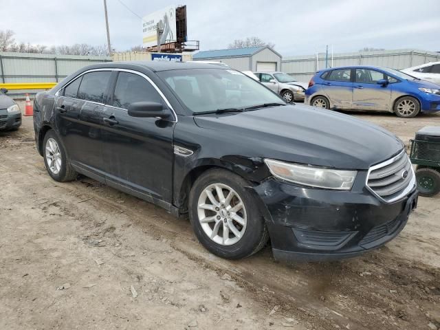 2013 Ford Taurus SE