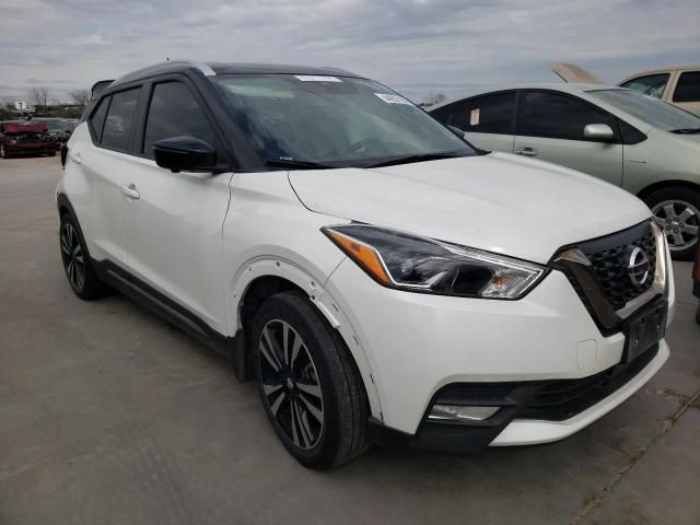 2020 Nissan Kicks SR