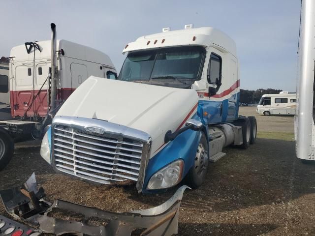 2016 Freightliner Cascadia 125