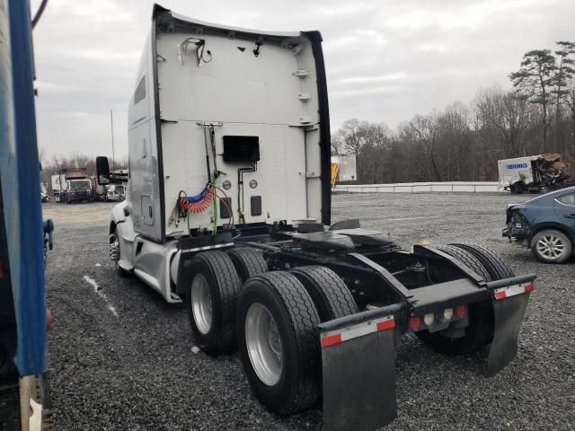 2018 Kenworth Construction T680