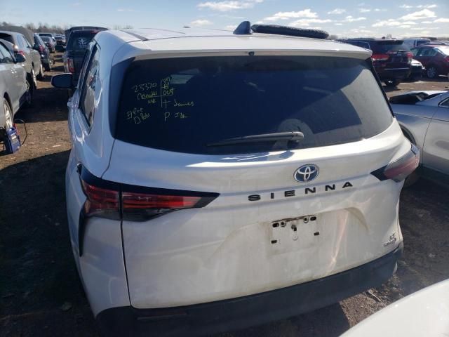 2021 Toyota Sienna LE