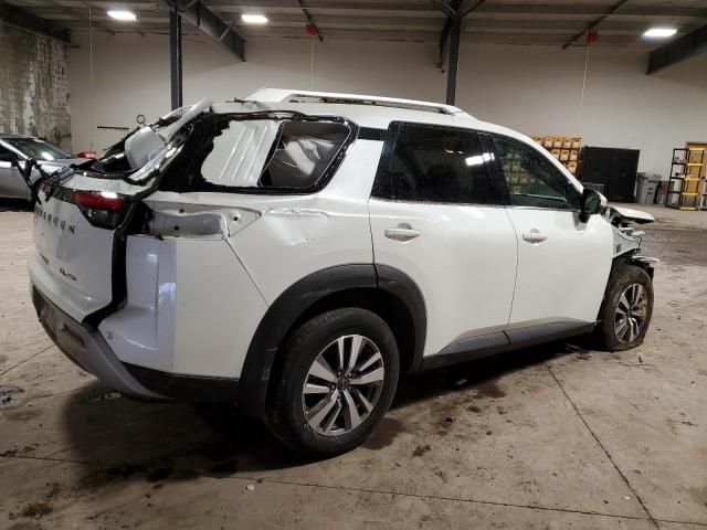 2022 Nissan Pathfinder SL