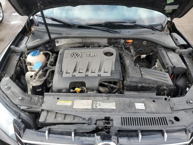 2014 Volkswagen Passat SEL