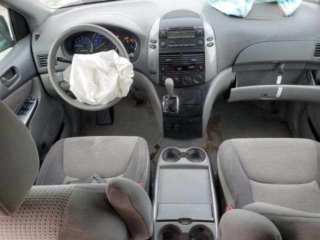 2010 Toyota Sienna CE