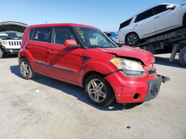 2011 KIA Soul +